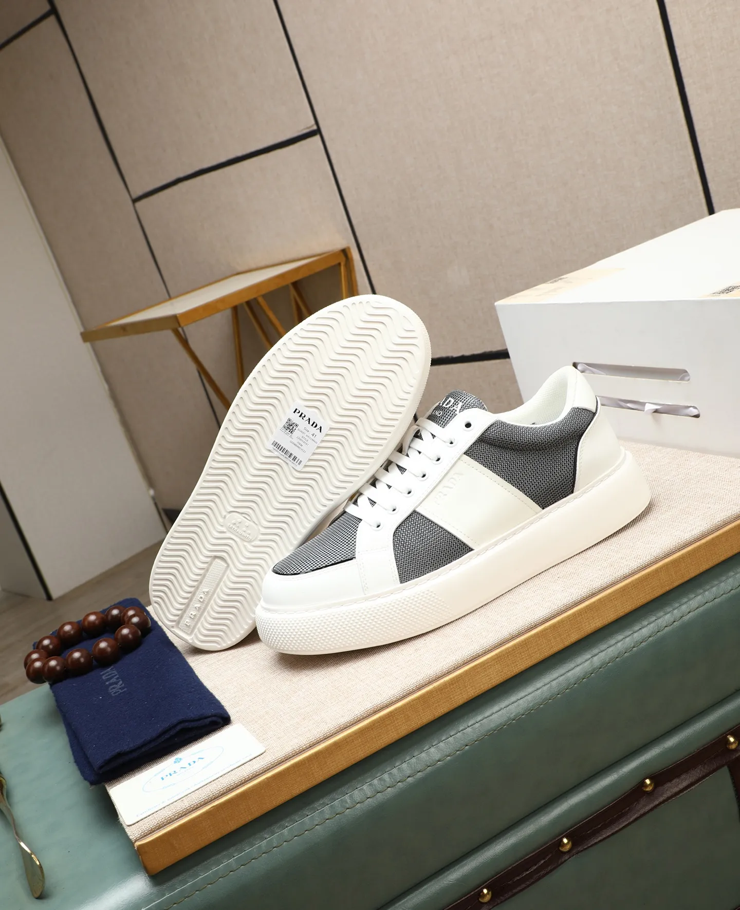 Men's shoes 💰580 [PRADA] Prada - High-end quality original order - Upper: 🔝 silk calfskin, brand canvas cloth, brand metal fasteners - Lining: mesh, foot pads; top-grade cowhide - Outsole: ultra-light TPU foam; molded outsole - Ultra-high quality control·Fine workmanship: highlighted (high-end·luxury·grade) -Size: 38-44 (45 can be customized) Wang